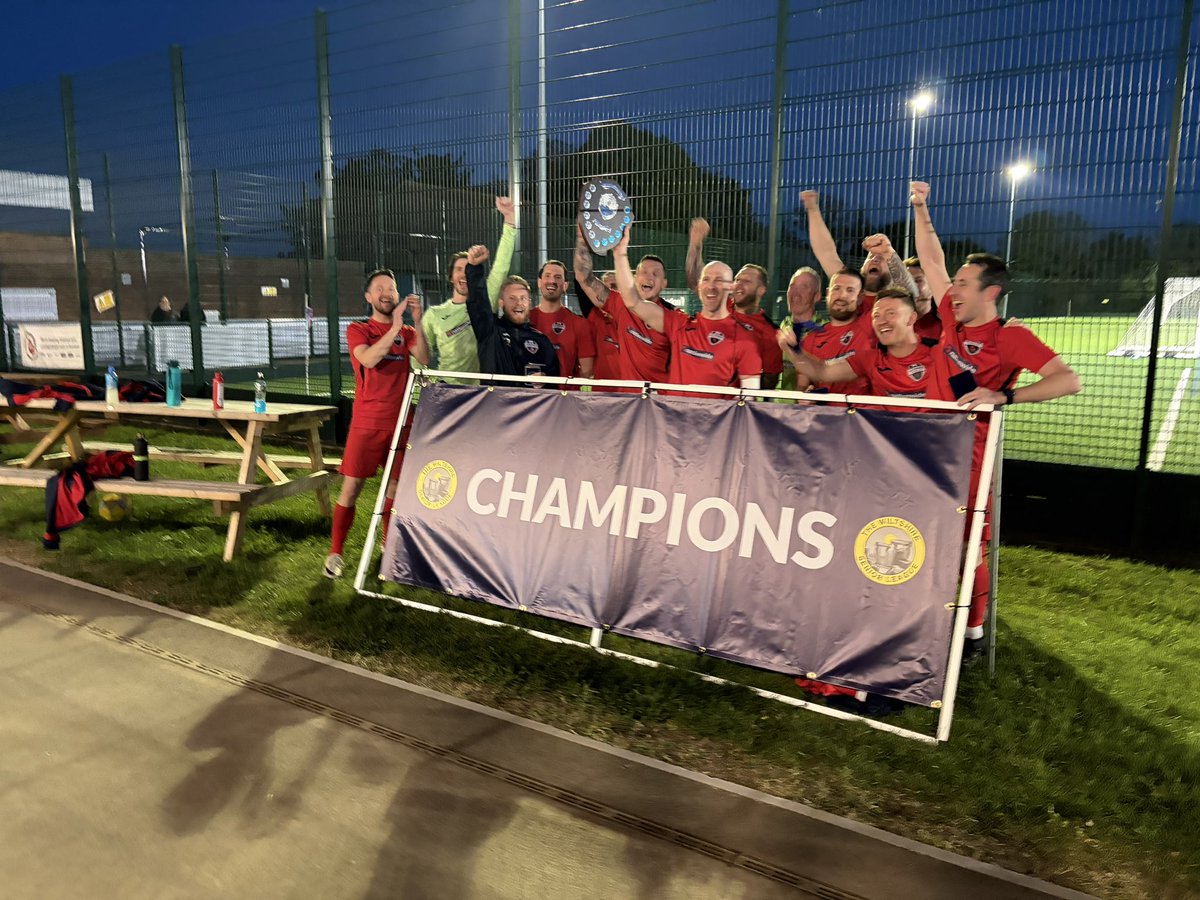 CoateFcVets's tweet photo. Champions ♥️🏆 https://t.co/GAZyLOffkx