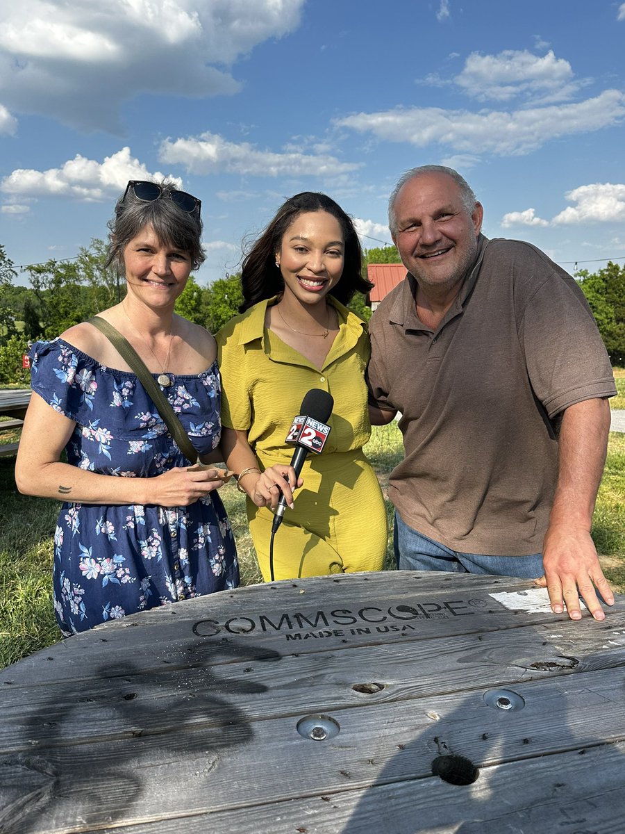 On the road again! 🚘
<a href="/WKRN/">WKRN News 2</a> made a stop in Mt. Juliet at Breeden’s Orchard—where fun meets farm life. From exploring Tiny Town to meeting the animals and gearing up for pizza + trivia night, this spot has it all! 🍎🐐