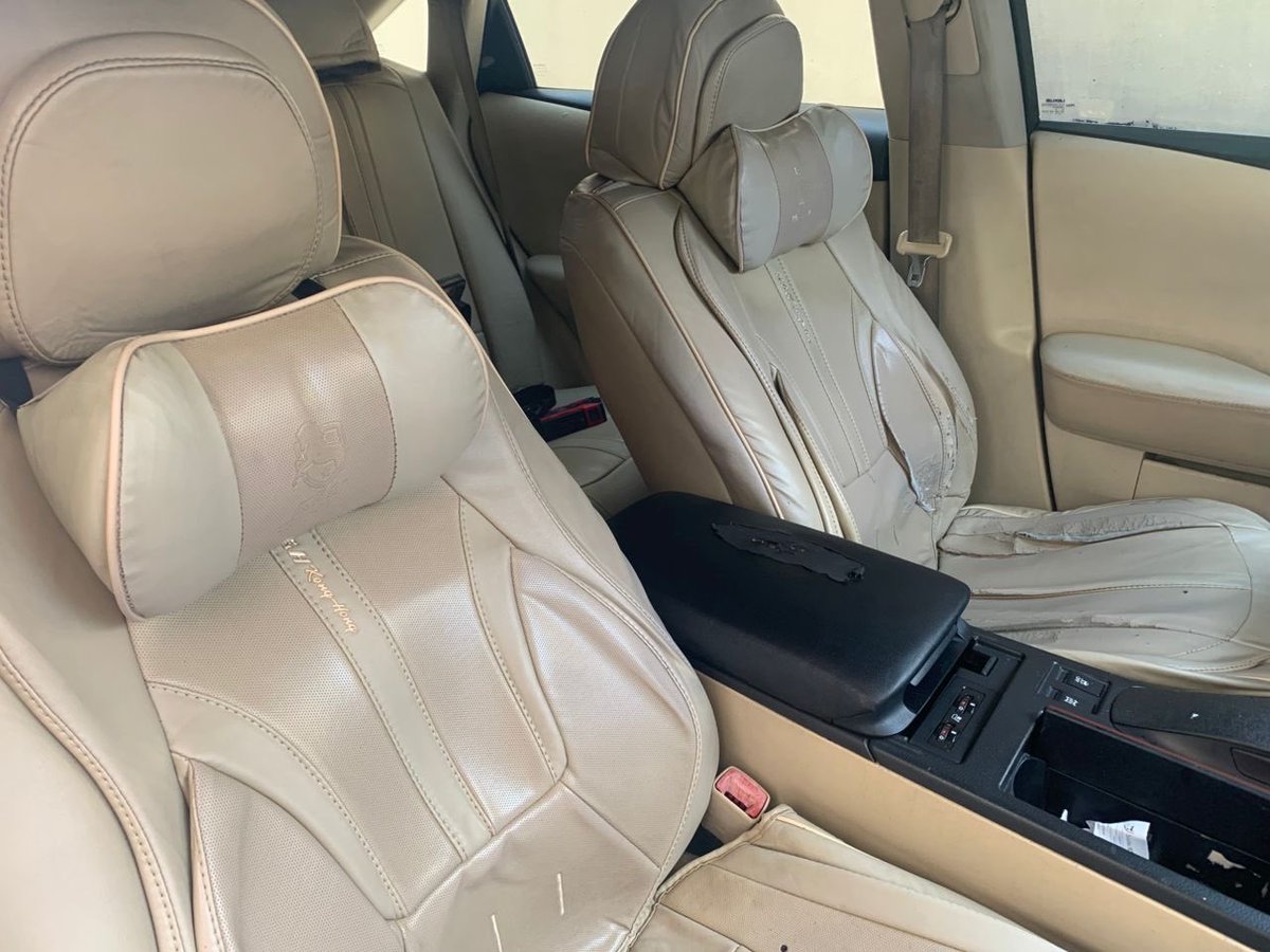 amdatauto's tweet photo. Reg. Lexus RX350.  2010….
2022 entry…
Engine 💯 
Gear 💯 
AC 💯 
Buy and drive 

Price 8.4m…

Settle 250k….

Location Lekki Lagos…

Dm 08166849169

#trend #virałpost #car https://t.co/h2Epl3zdy5
