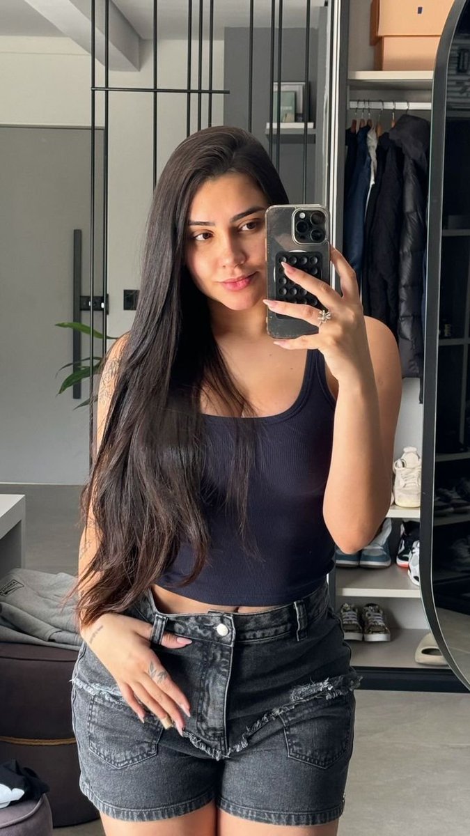 𝐈𝐓𝐒 𝐇𝐄𝐑 𝐀𝐒𝐒 𝐇𝐎𝐋𝐄 tweet media