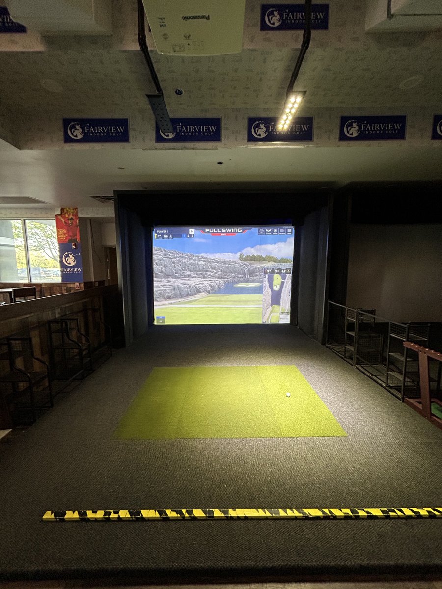 Fvicearena's tweet photo. Not your average 19th hole. 🎯 Island green to finish at Payne’s Valley.
Book and play Payne's Valley at https://t.co/8jiX9gUlZh 

#golf #golfsimulator # Payne'sValley #TigerDesign https://t.co/FgjOOwqI3M