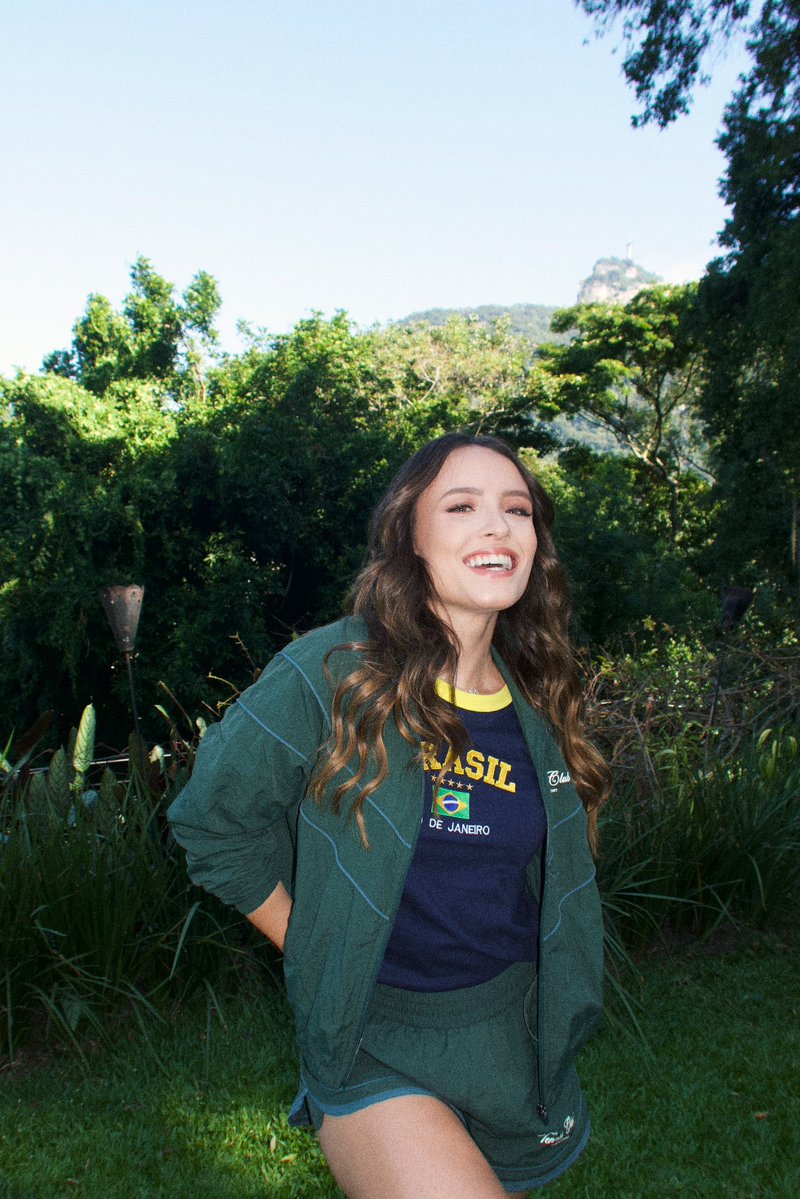 Larissa Manoela tweet media