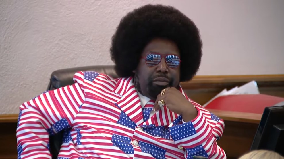 Aarvoll_'s tweet image. Good news, in a Channel 5 interview Afroman endorsed our White community in Arkansas

"I'm with it! I don't mind them having a Whites only [community], but just don't get mad when I have a Black one"

If you need help setting up your Black community let us know @ogafroman