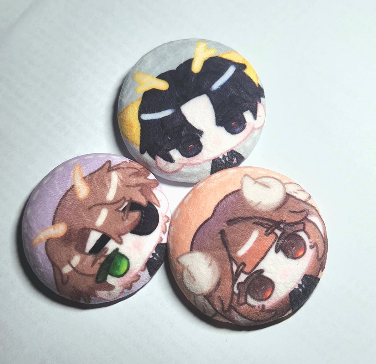 #rt이벤트 ~~!!
사유: 도안이... 아래로 쏠림...(*´；ェ；｀*)
동기조 말랑핀뱃지 나눔합니당
트친2 탐넘1 추첨해서 랜덤발송~
배송비만 부담해주세용
당발 다음주