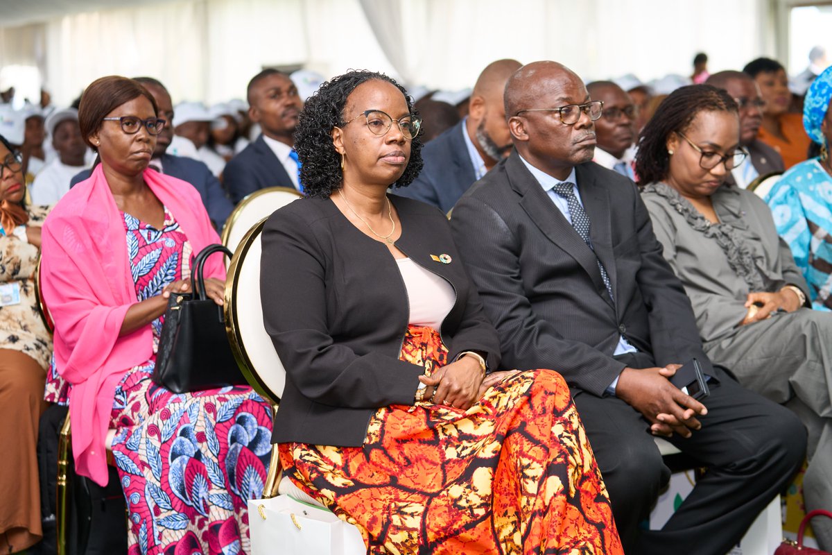 CongoUnfpa's tweet image. À Brazzaville, 1 500 #jeunes lancent leur parcours vers l’autonomie grâce à une formation en perlage.
La Représentante de l’#UNFPA au 🇨🇬 @kayagnes3 salue ce programme de formation de 1 500 jeunes à Brazzaville pour renforcer l’#autonomisation des femmes et des jeunes.