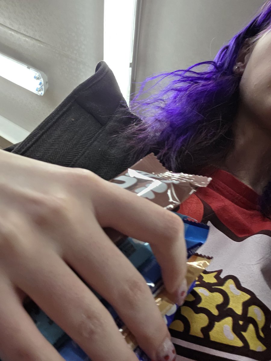 fifi ! 🍊 ᵉᵈᵗʷᵗ (-19.2/20) tweet media