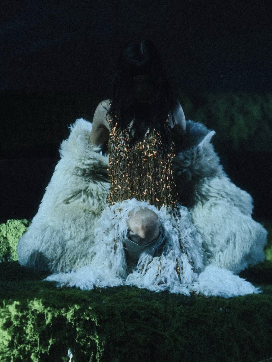 Not for Radio Updates 𖧧 tweet media