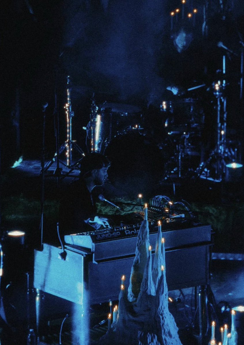 Not for Radio Updates 𖧧 tweet media