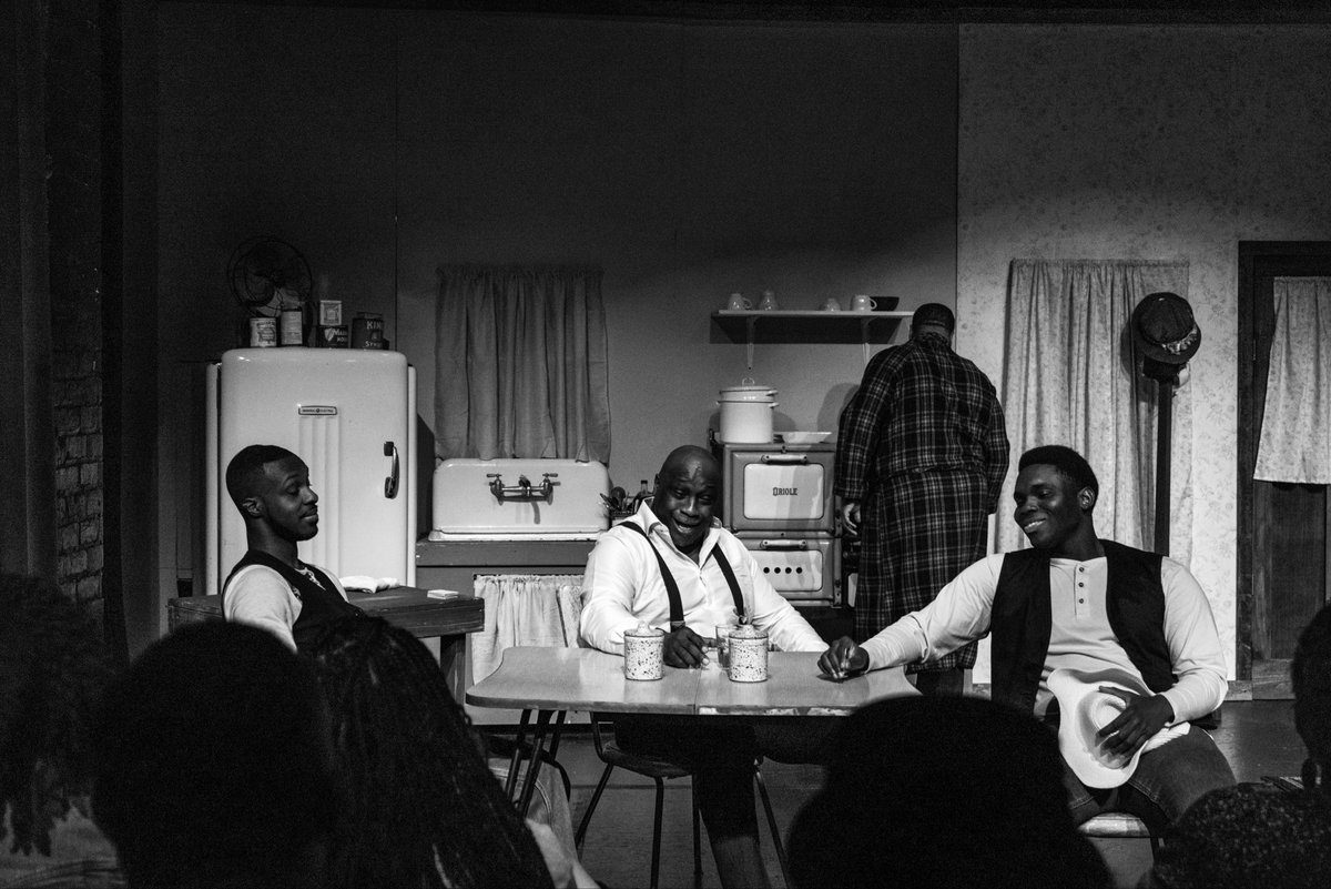 edmundkboateng_'s tweet image. Went and saw ‘Piano Lesson’ featuring @slimetimerich and really enjoyed every bit of it. It was refreshing and amazing to watch scenes played live.

Captured these frames sitting in the audience.

#pianolesson #stageplay #drama
