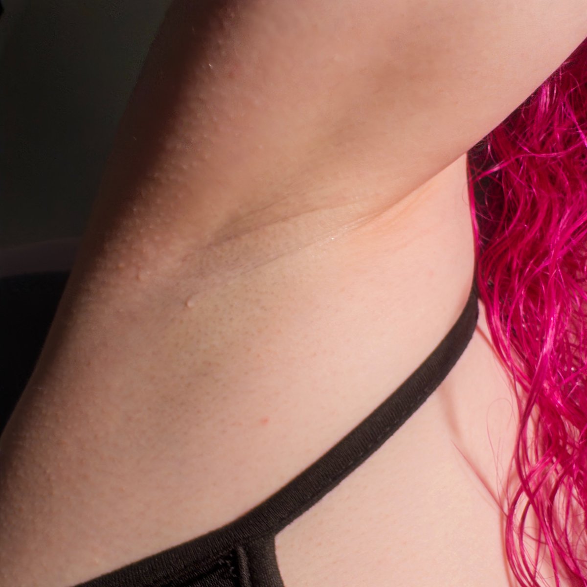 alice 🖤👻 tweet media