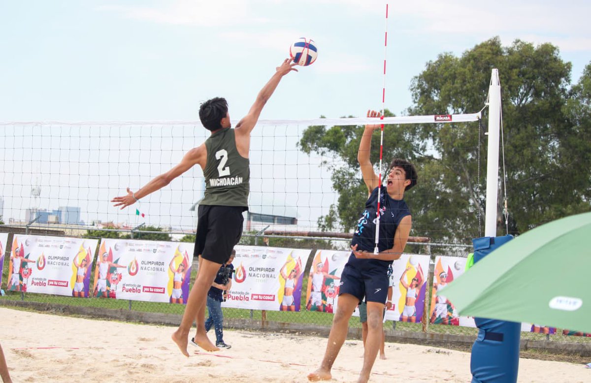 DeporteGobPue's tweet photo. ¡La emoción sube de nivel en la Olimpiada Nacional CONADE! 🏐🔥

Arrancan las semifinales de Voleibol de Playa.Con el apoyo del @Gob_Puebla, Nuestro estado es el escenario donde los mejores talentos de México buscan su pase a la gran final. 
¡Mucho éxito a todas y todos! 🥇✨ https://t.co/zMjUrpyJjw