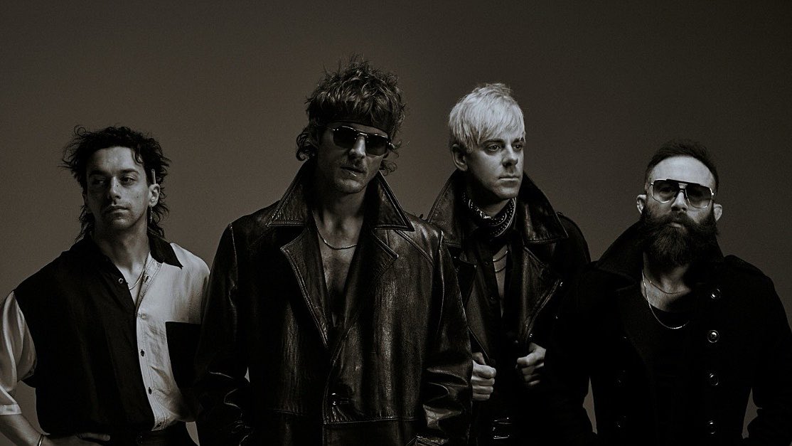 We In The Crowd tweet media