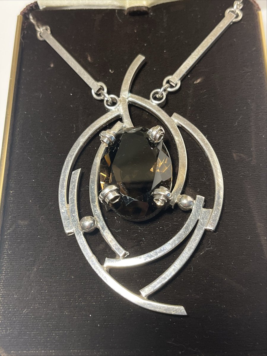 gregory white tweet media