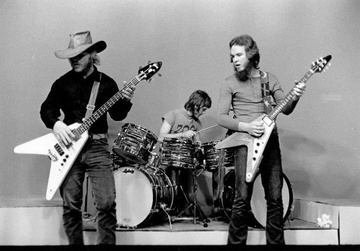 Brian Electro tweet media