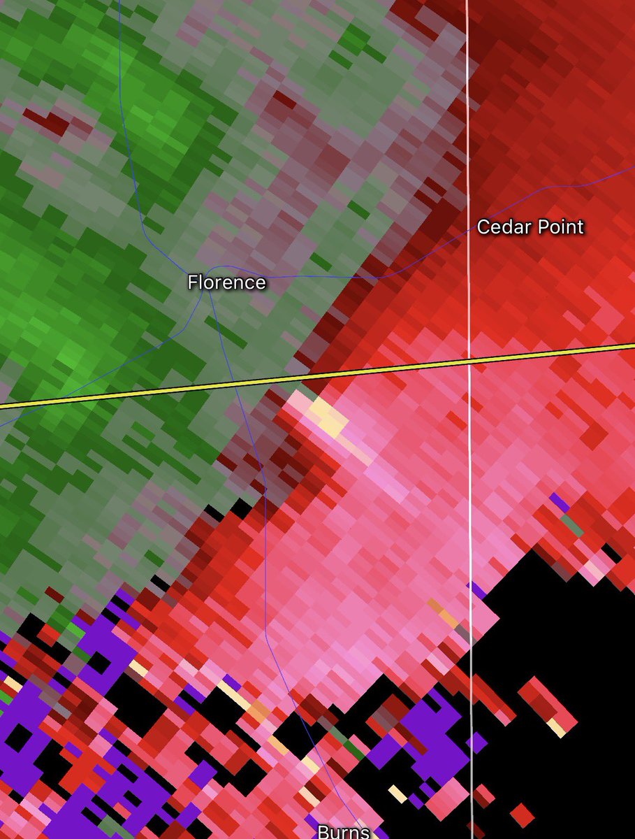 WeatherWatcherX's tweet image. Tornado soon near Florence, KS. 

Take cover!

#tornado #weather #wxtwitter #KSwx