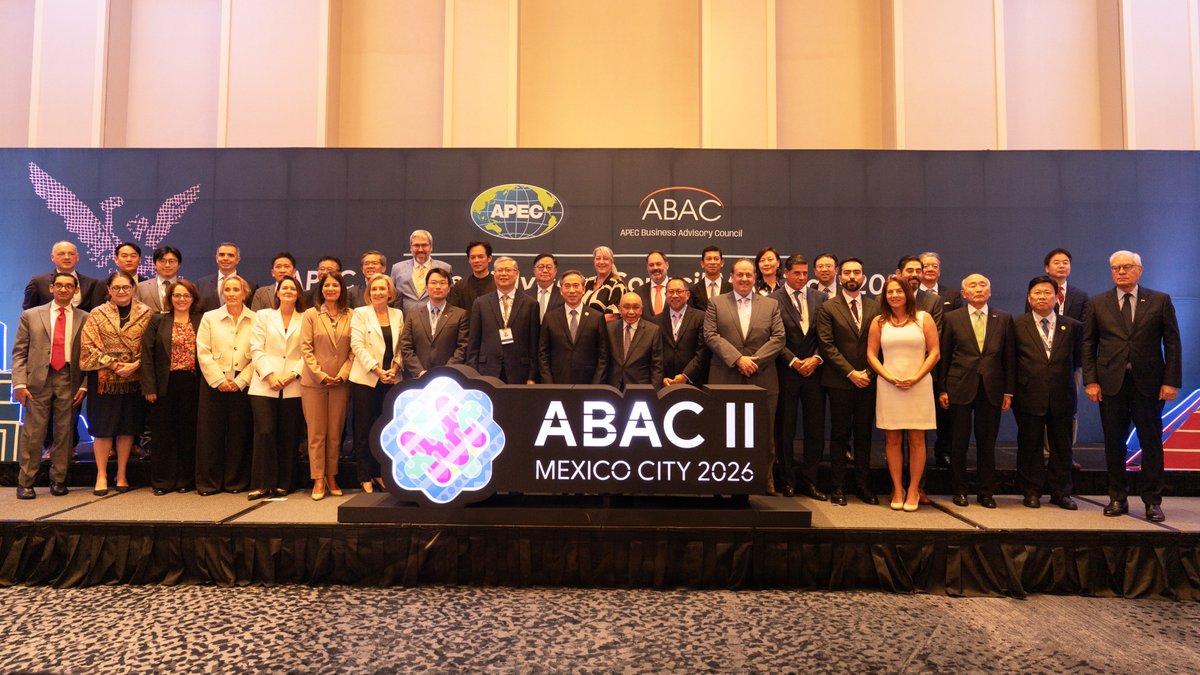 ABACMexico's tweet photo. Se realizó la plenaria de apertura #ABACII con la participación del subsecretario @LuisRosendo_ de @SE_mx. Subrayó que la cooperación es esencial e imperativa y destacó a ABAC como espacio clave para que la voz del sector empresarial contribuya a orientar decisiones en la región. https://t.co/KjYw3hnxOE