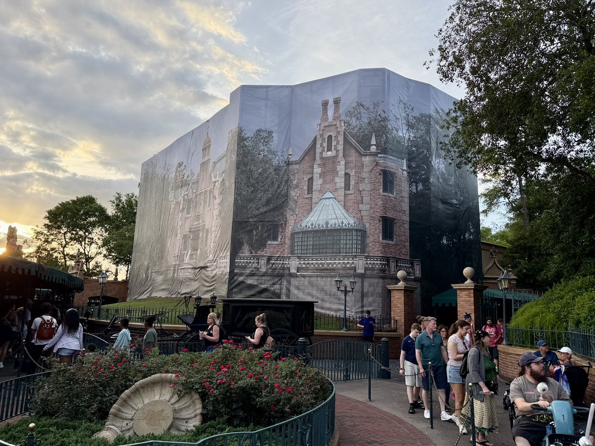Attractions 360° tweet media