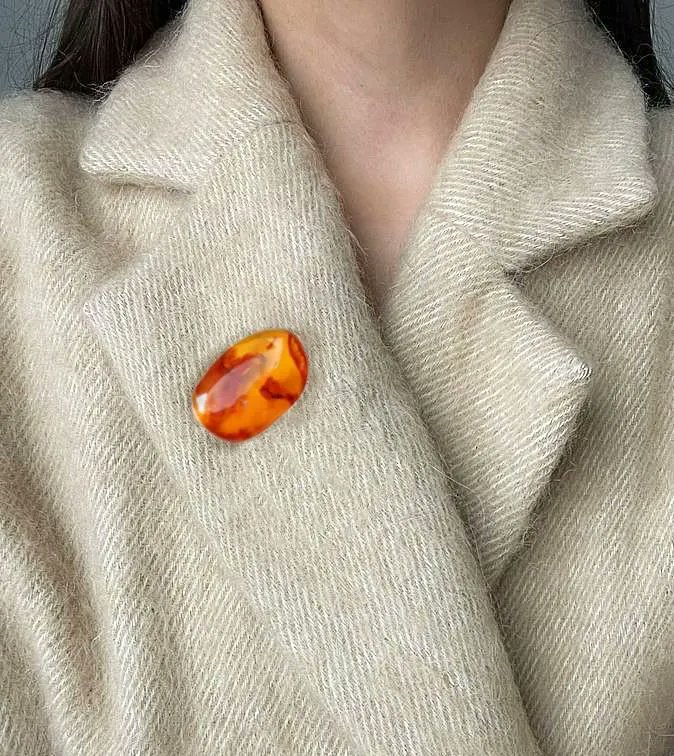 renaissancefai's tweet image. Hunk of Honey Amber Natural Resin Brooch, Free-Form Polished Biomorphic, Brass Pin, OOAK Vintage
etsy.com/listing/449372…?
#honey #natural #resin #brooch #pin #freeForm #biomorphic #brass #vintage #handPolished #OOAK #artisan #Russian #chunk #amber #Baltic #freeform #polished