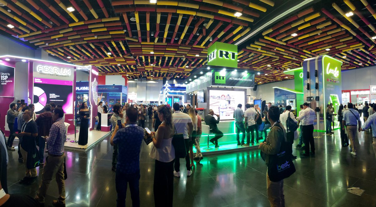 Inmerzum's tweet photo. En la #CumbreAPTC2026 compartimos cómo desde @Inmerzum aplicamos realidad virtual, aumentada y mixta en capacitación técnica, entrenamiento, simulaciones y experiencias interactivas para distintos sectores, alineada a las nuevas necesidades de la industria.

#XR https://t.co/GgmzybrLW8