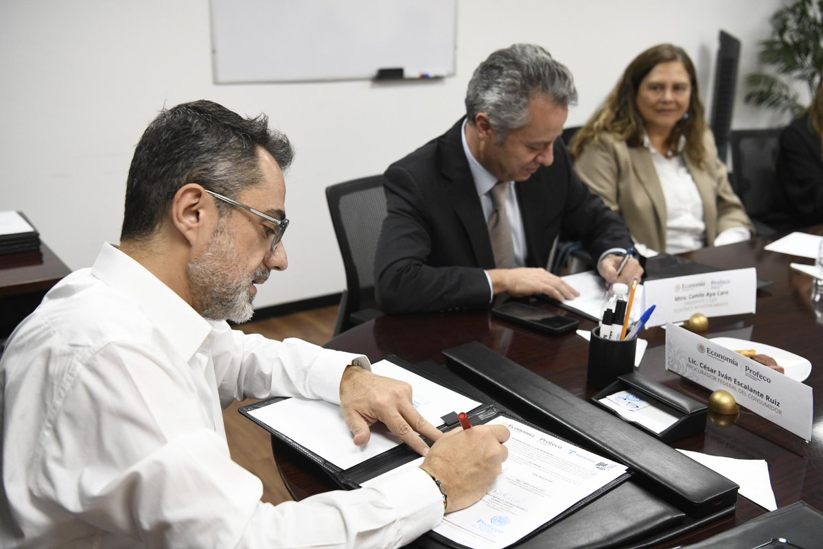 Iván Escalante tweet media