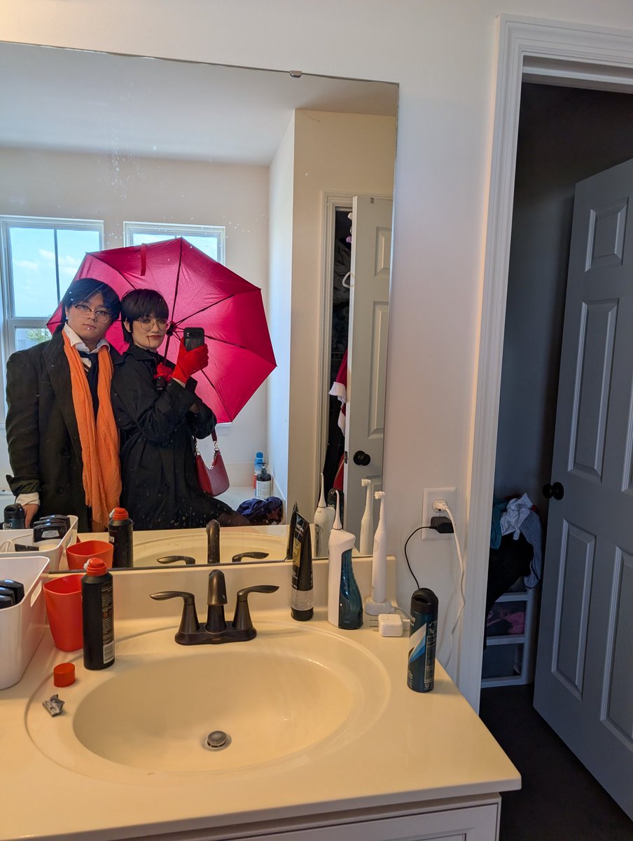 TheDamnPham's tweet photo. ready for Animestl #batcase https://t.co/4mdIDEjutD