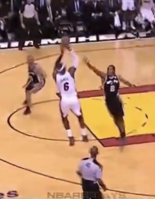 JuicetinRT's tweet photo. @MAGAMax2024 @DWade117 @NBAReplays_ “Wide open” #pullthetrigger https://t.co/VIuq1EPjTM