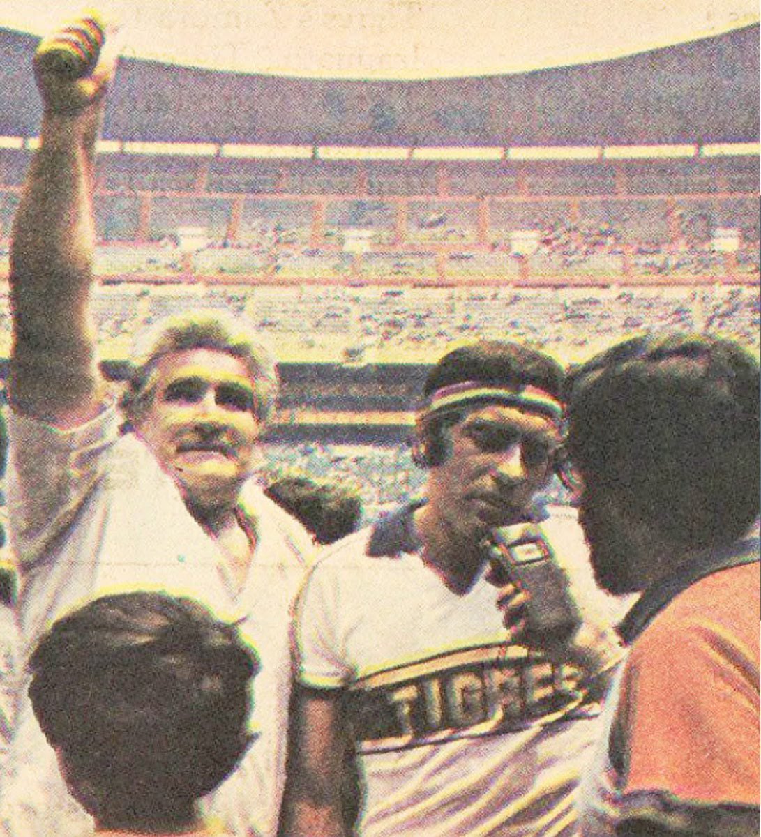 kurt cobain tweet media