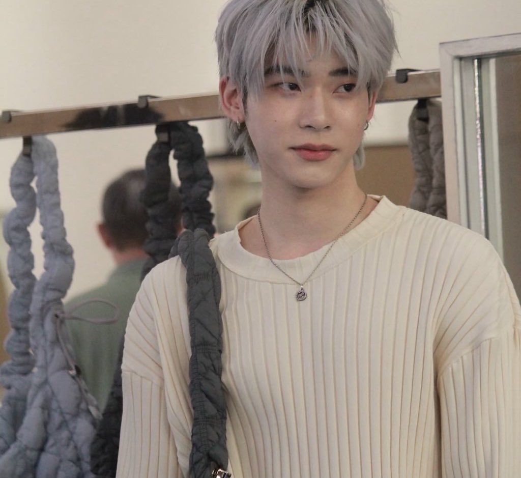 lim dwy era˚꒰🐾୭ ˚. ᵎᵎ tweet media