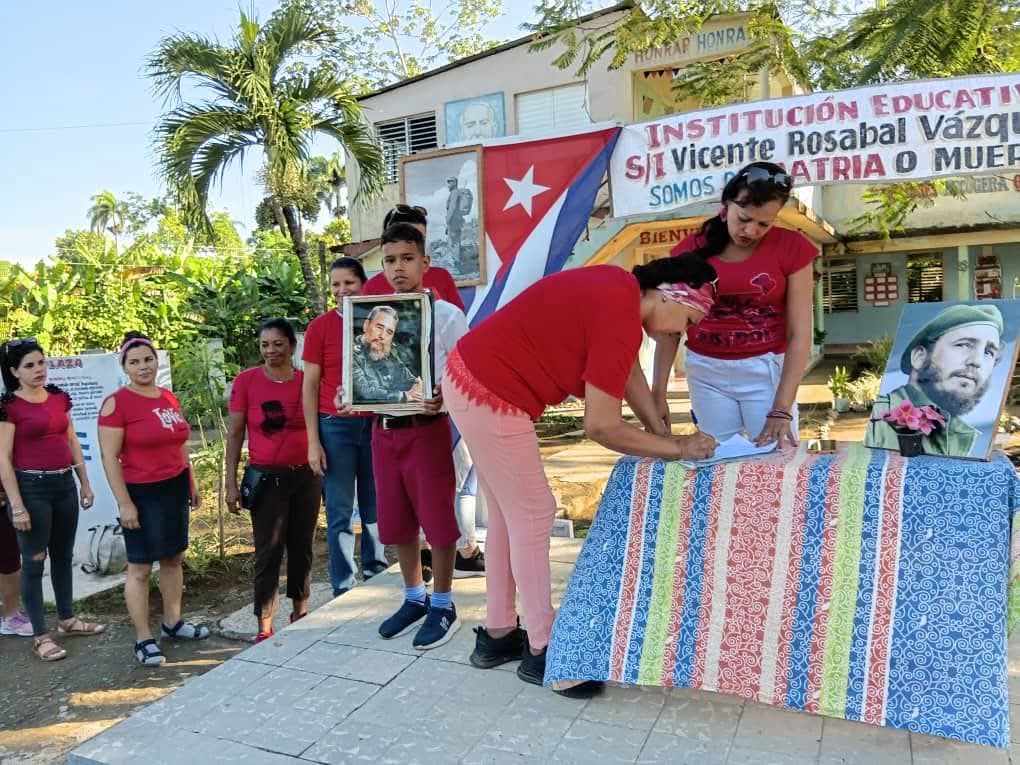 #MiFirmaPorLaPatria. 
Por Cuba, por nuestro pueblo. 

#EducaciónMasó
