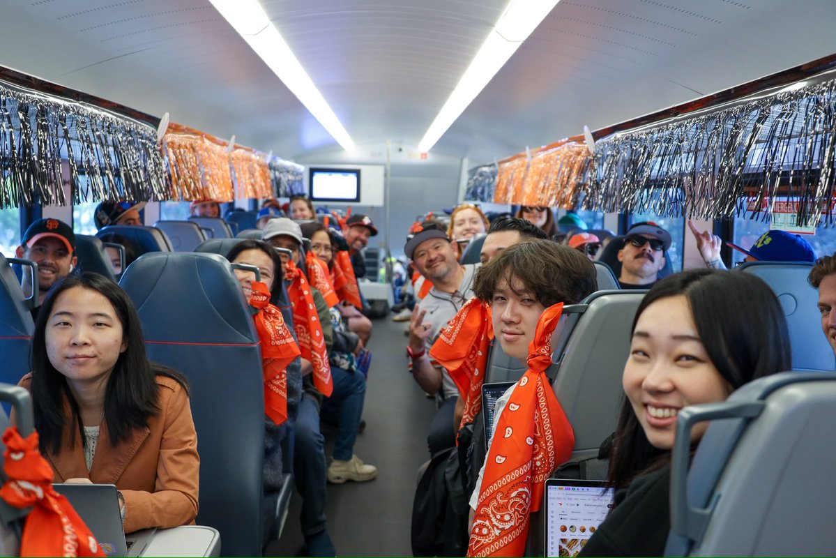 Caltrain tweet media