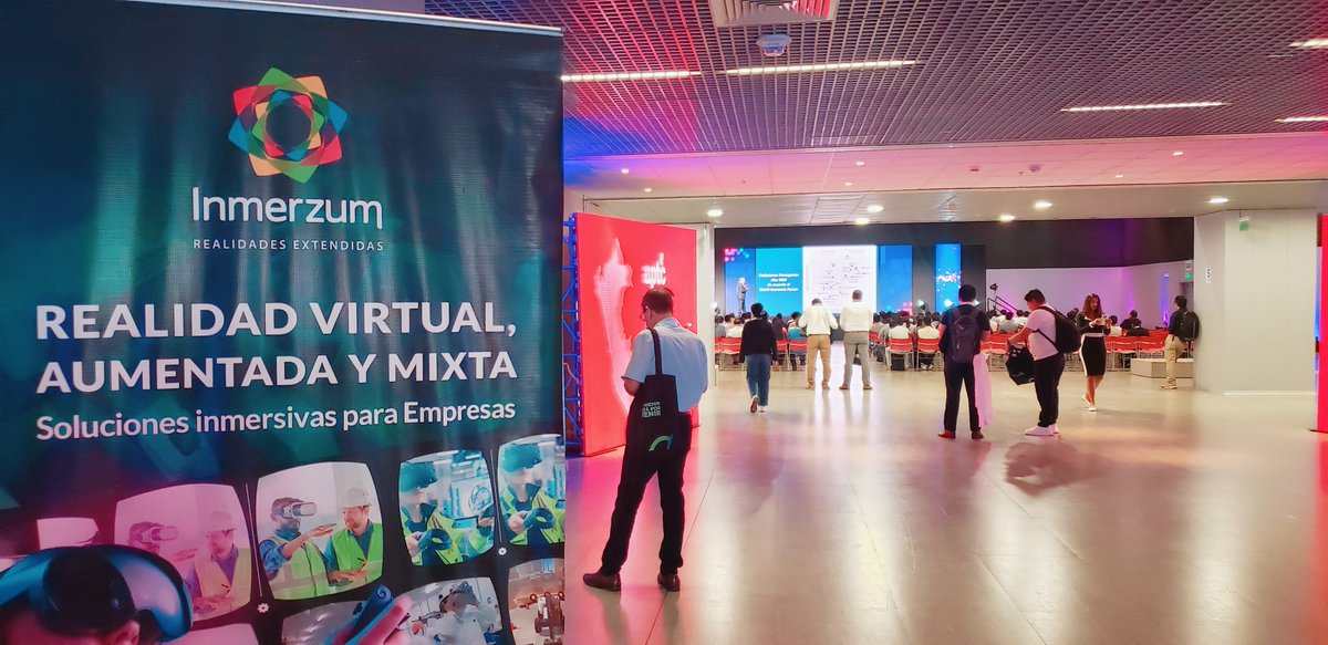 Inmerzum's tweet photo. Desde Inmerzum fue muy valioso participar, conversar con profesionales y empresas del sector, y mostrar cómo las tecnologías inmersivas pueden aportar valor real a distintos procesos.
2/2
#Telecom #Conectividad #Tecnología #Inmerzum https://t.co/LSaui8ykfd