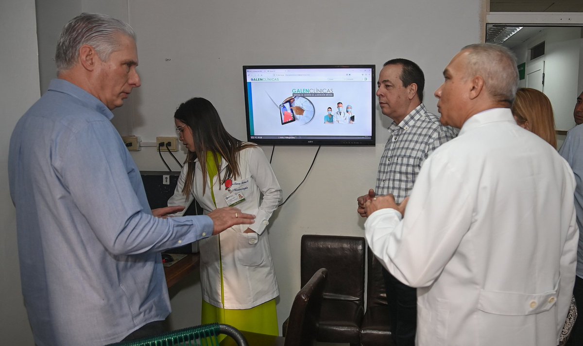 🇨🇺 Junto al Presidente <a href="/DiazCanelB/">Miguel Díaz-Canel Bermúdez</a> dimos seguimiento este jueves a las acciones que se implementan en el Instituto de Neurología y Neurocirugía para avanzar en el desarrollo del centro.
Resulta imprescindible continuar fomentando la ciencia y la innovación en todas las áreas.