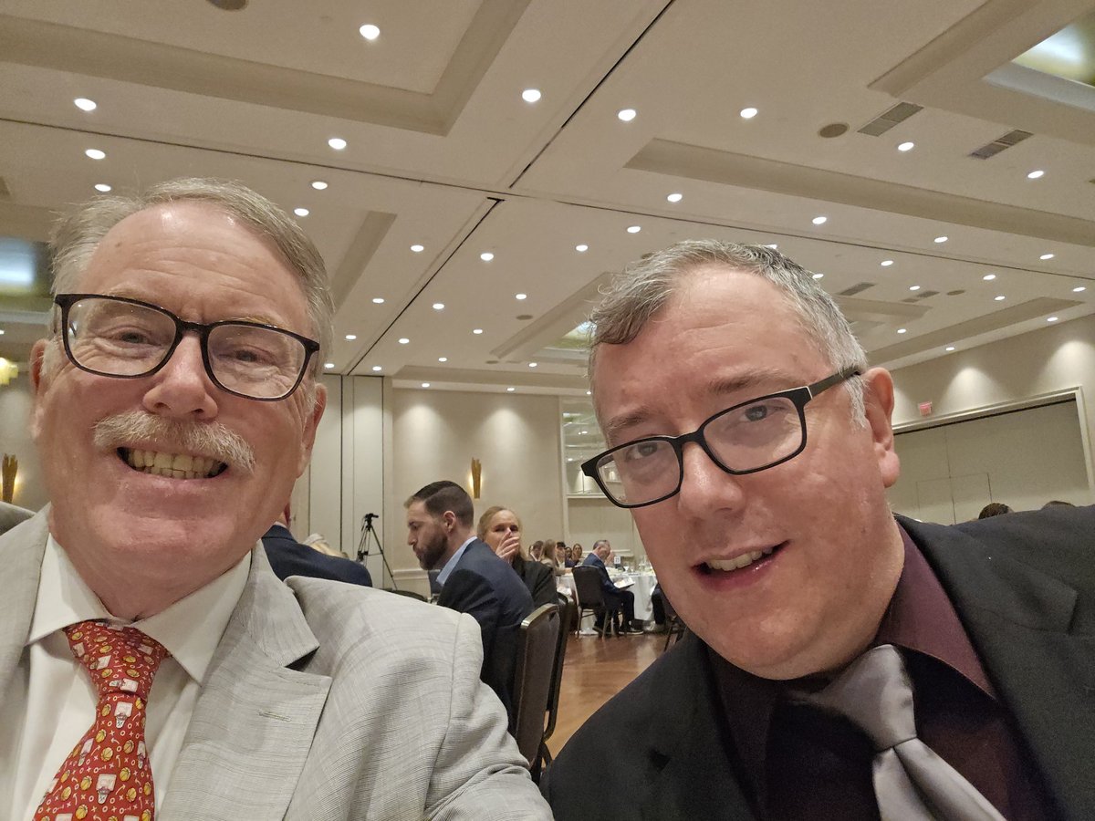KGKraetzerMedia's tweet image. Great to be at Met Basketball Writers Dinner in Tarrytown with colleague Chuck Donegan . Congratulations to our teams: @ionauniversity @WestPoint_USMA Congratulations to all players being recognized.
@MetBasketballW 
@IonaGaelsMBB 
@ArmyWP_WBB 
@ArmyWP_WBB 
#CollegeBasketball