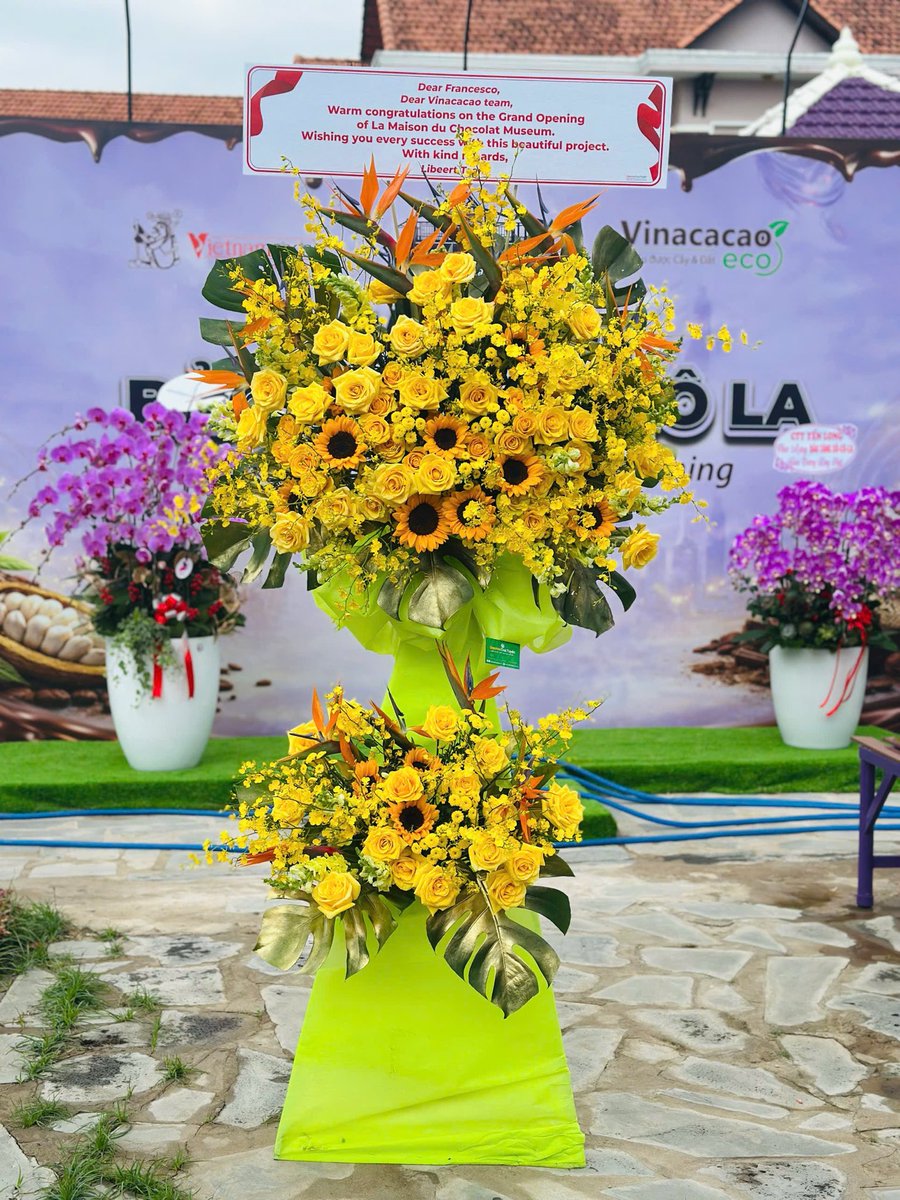 ciaoflora's tweet photo. Quality is the best business plan. Honored to handle this international congratulation to Vinacacao. When foreign partners demand perfection for their Vietnamese associates, they call Ciaoflora. 
Reliable. Real. Remarkable.
Good morning from a world of bright beginnings! https://t.co/CHTi5XLNpI