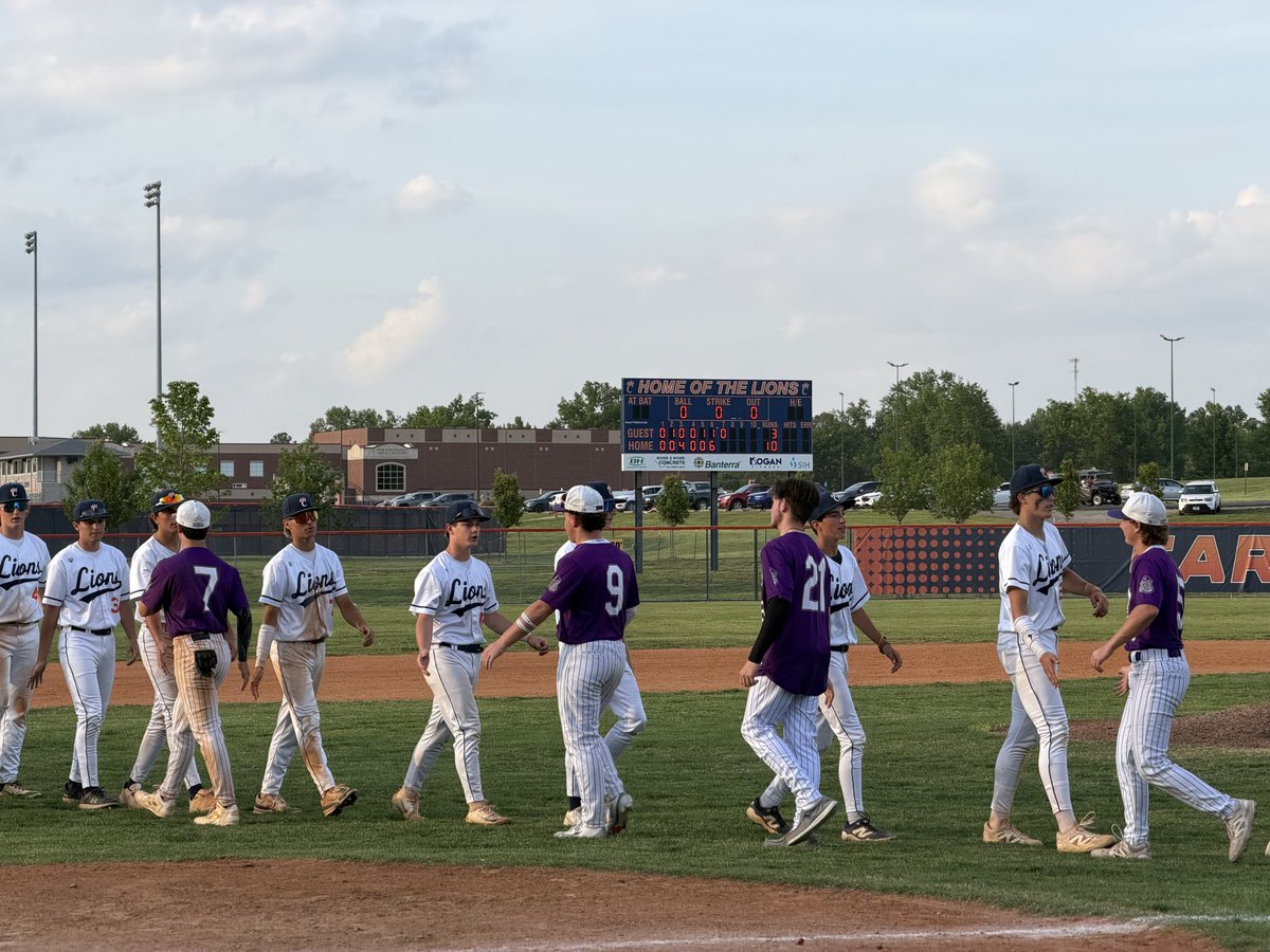 PrepBaseballIL's tweet photo. FINAL from Carterville:

@CHS_Lion_Ath defeats Harrisburg 10-3 to move to 17-4 on the year.

The Lions received quality pitching performances from RHPs Haiden Lange (2028) &amp; Lukas Owens (2028).

More to come. https://t.co/sBDyXVA1fT