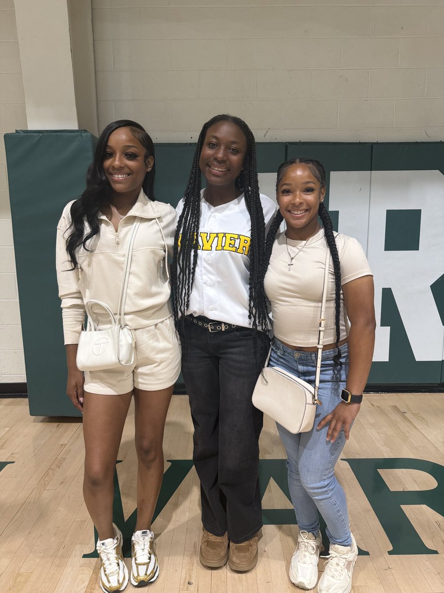 D1V18U_Premier's tweet photo. BIG CONGRATS to @BrownDalan81384 on signing to @xulagold 🥎

FUTURE DR loading….👩🏾‍⚕️

@MSPtakeover @commit2HBCU https://t.co/NC365eVht5