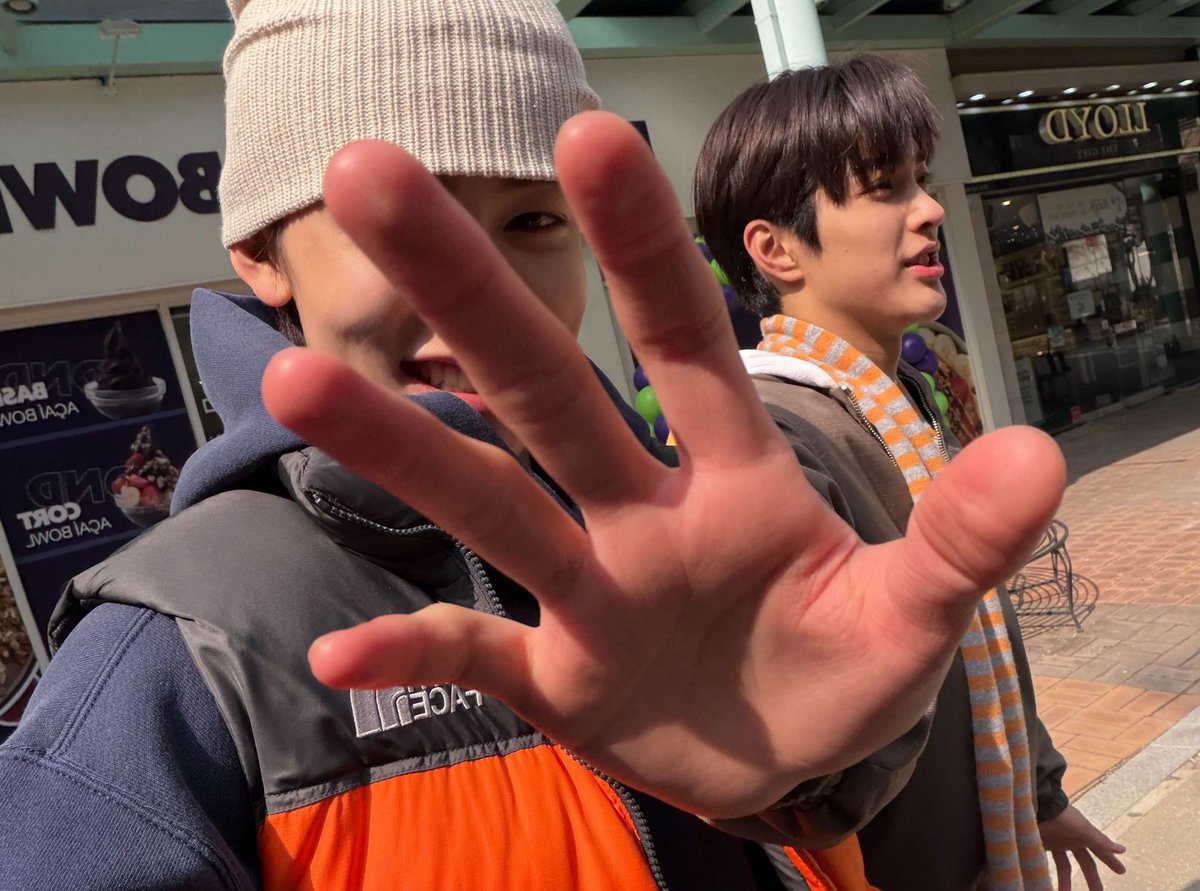 asha ✮ || #nyonmania ᰔ tweet media