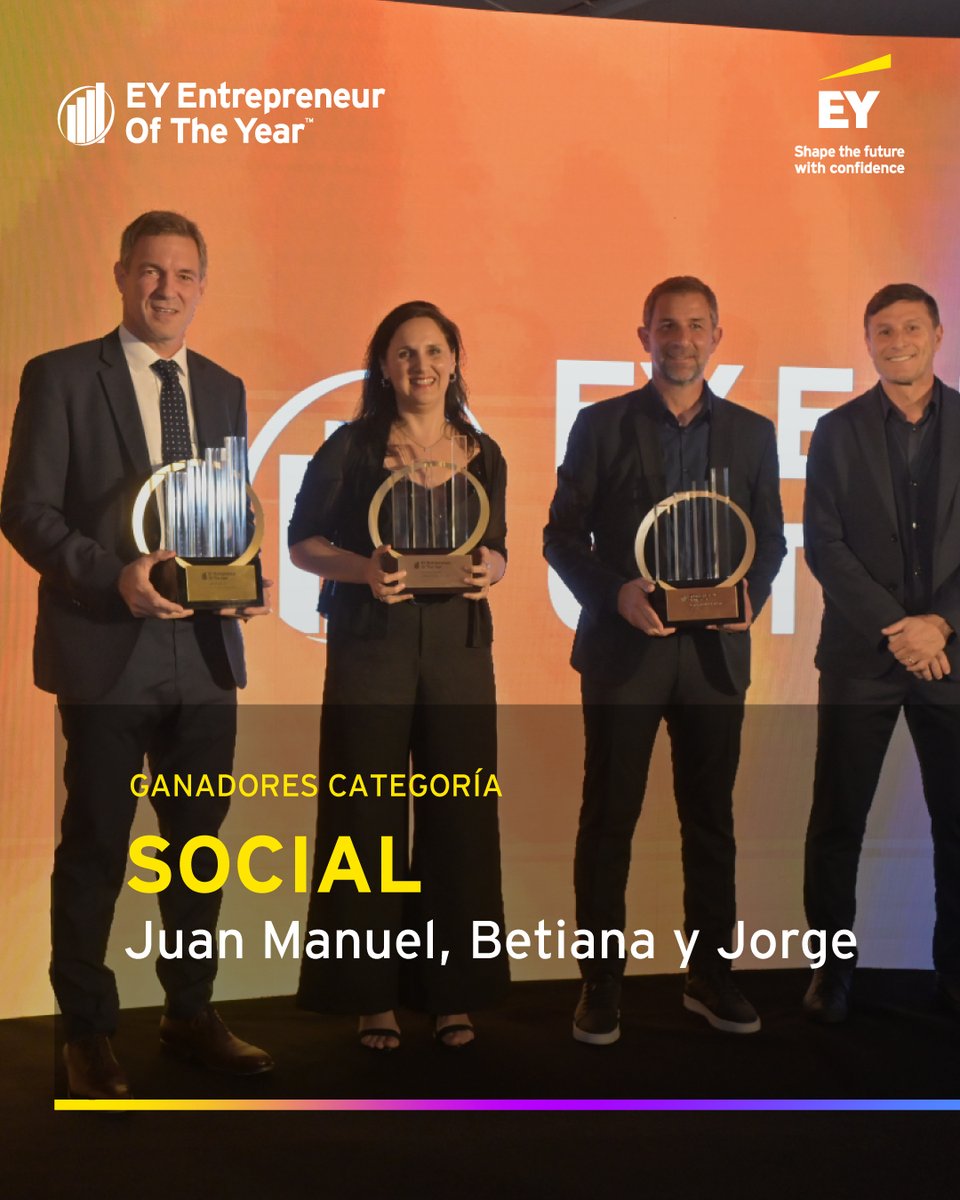 EY_Argentina's tweet photo. Para la categoría Social de este año, nos enorgullece reconocer a:
 
▪️Juan Manuel de la Fuente, por Fundación PUPI
▪️Betiana Velaz, por Fuerza Mujeres 
▪️Jorge De All, por Asociacion Civil Cuerpo &amp; Alma  
 
Equipos con el compromiso de transformar vidas cada día. 

#EOYArgentina https://t.co/GacY4nFJYv