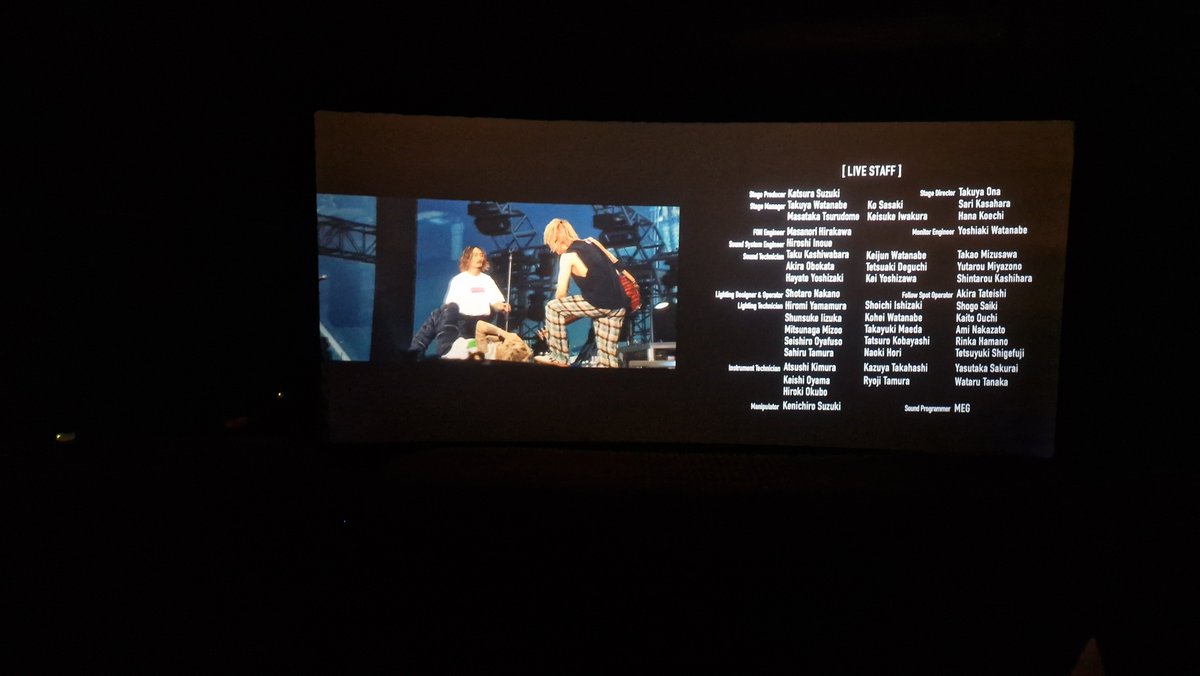 Magalhes08's tweet photo. Thank you @ONEOKROCK_japan @4dplexfilm @UCICinemas for bringing this amazing movie to Portugal 🇵🇹 We may not be many yet, but this was made me so happy to have something yours in my own country... finally! This was just the Beginning!🤟🇵🇹🔥 https://t.co/kN9udvdoWB