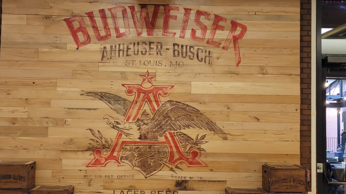 AEGISgeneral's tweet photo. Twila Hall had an excellent time at the VIAA 20th Anniversary Product Fair in St. Louis, Missouri today. This year, the tradeshow took place at Anheuser-Busch, and on top of getting to connect with great agents, an Anheuser-Busch Clydesdale was also in attendance! https://t.co/3bqArO0SsA