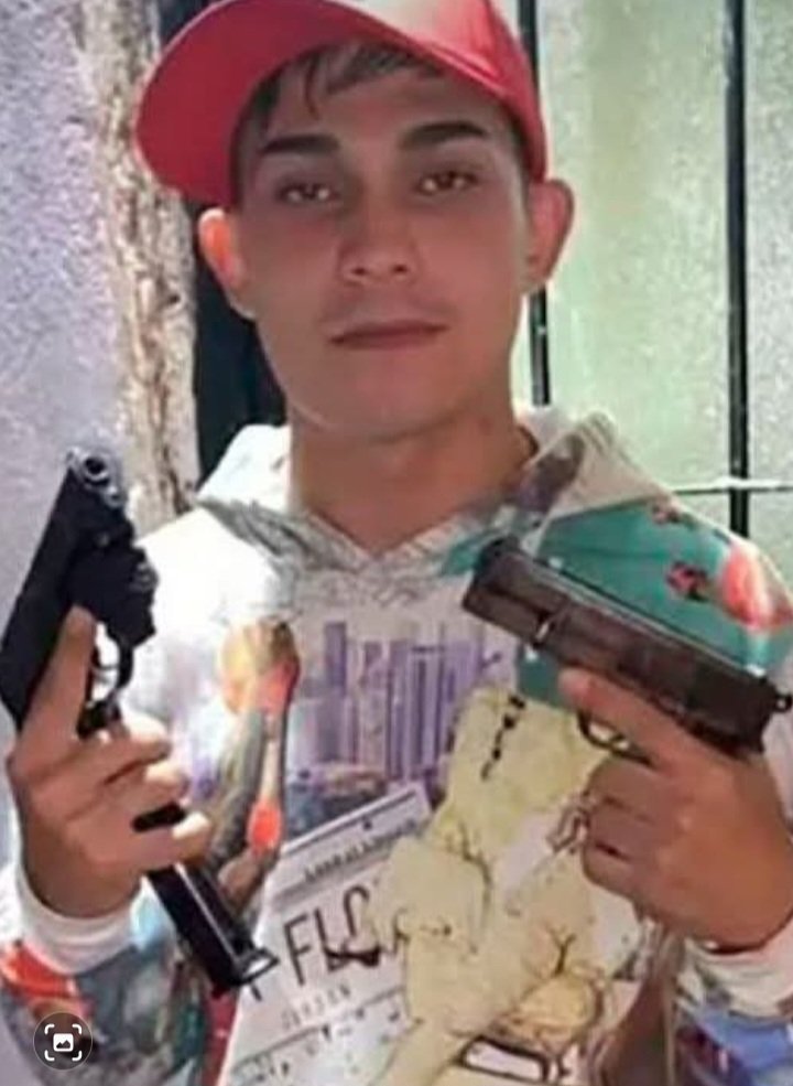 TREMENDO HIJO DE PUTA YA ESTA DETENIDO ‼️

ESTA BASURA HUMANA. TREMENDO CHORRO, VIVIA EN QUILMES. ULTIMO ROBO VIOLENTO, EN MATADERO.

LO ATRAPARON, MIENTRAS SE ESTABA ECHANDO UN POLVO CON UNA RAMERA EN UN HOTEL ALOJANIENTO, EN LA RIBERA DE QUILMES.

NOMBRE DE ESTA MIERDA,