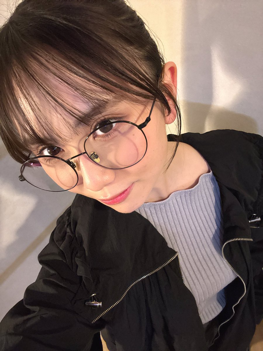 yune_yune_go_go's tweet photo. ぐっどもーにんぐ☀️
今日は金曜日だね！
平日ラストの今日も、
皆にとって楽しい日になりますように🙌🏻

この前インスタに載せた写真
だてちゃんめがね https://t.co/SlUkr3cGjF