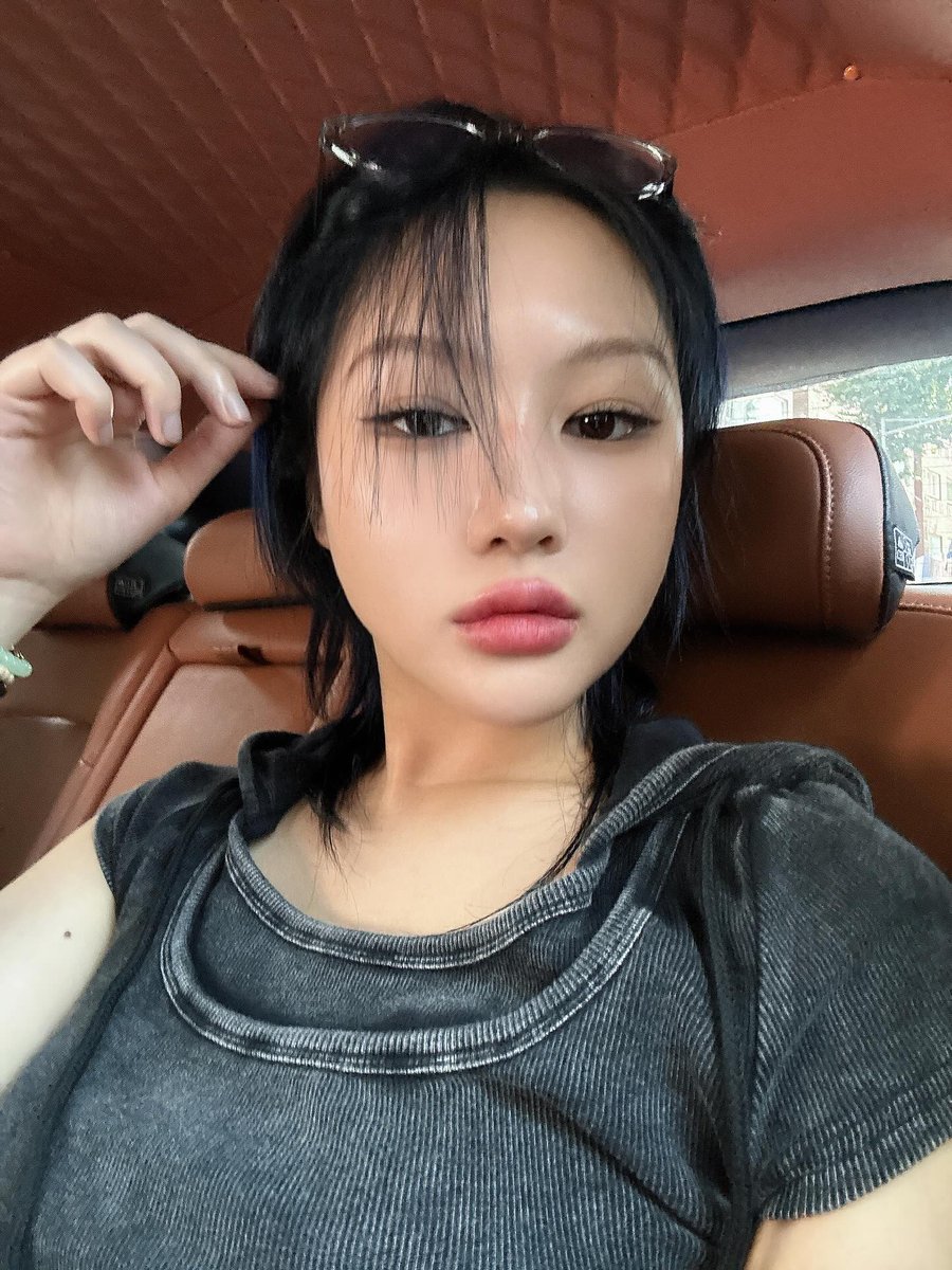 daily ★ me2her tweet media