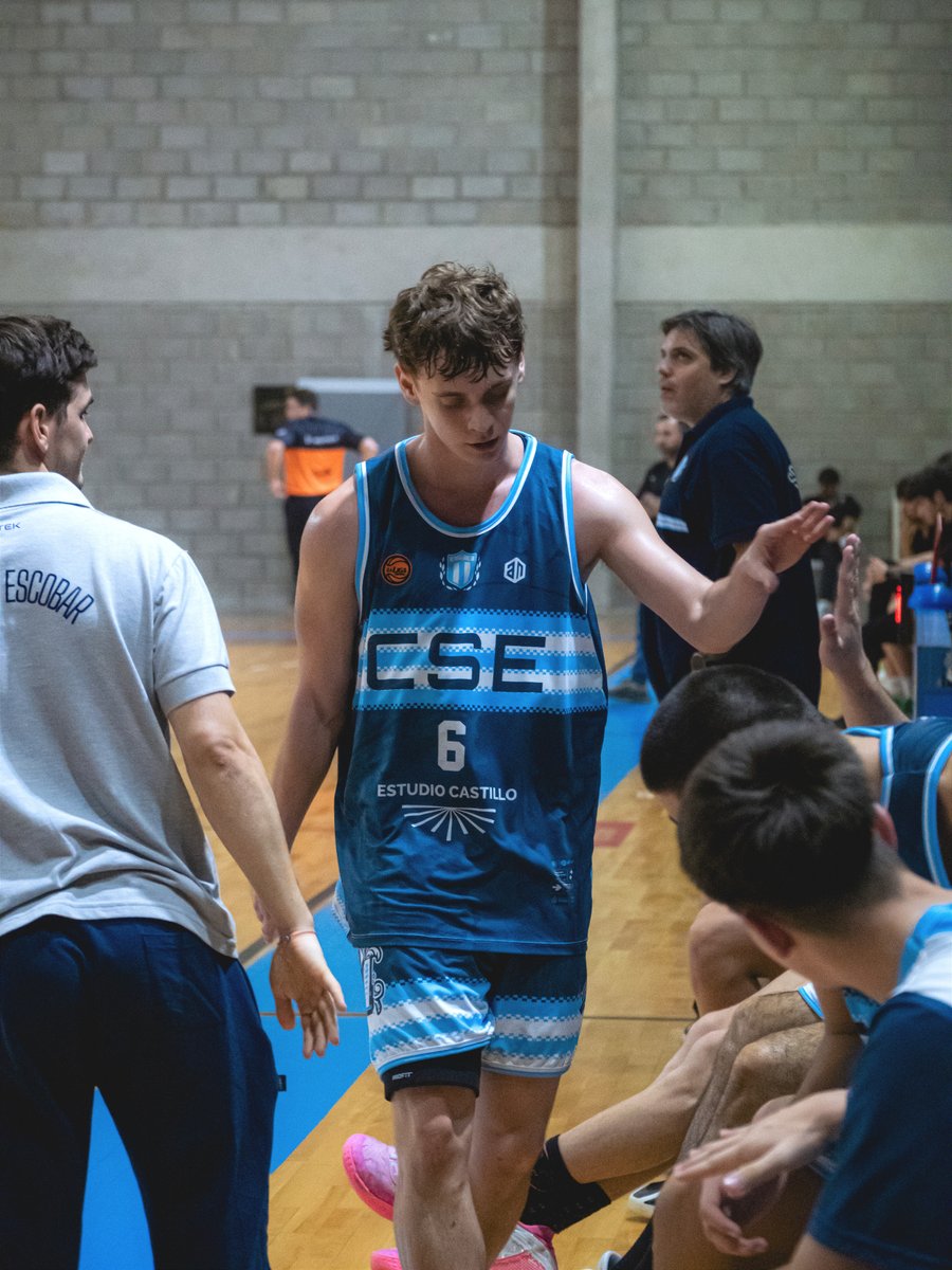 SportivoEscobar's tweet photo. 🫸🏼🫷🏼 ¡𝐌𝐚ñ𝐚𝐧𝐚 𝐯𝐢𝐞𝐫𝐧𝐞𝐬 𝐧𝐨𝐬 𝐯𝐞𝐦𝐨𝐬 𝐞𝐧 𝐜𝐚𝐬𝐚 𝐩𝐨𝐫 @laligafederalok!

📅 #SportivoEscobar (5-1) vs #CazayPesca (6-2)
⏰ Viernes 24/04 - 20:30 horas
📋 Fecha 8 - Metro A
🏟 Juan Peralba (20 de Junio 140)

#SportivoEscobar101 | #Basquet #LaLigaFederal https://t.co/gh1bxN5abd