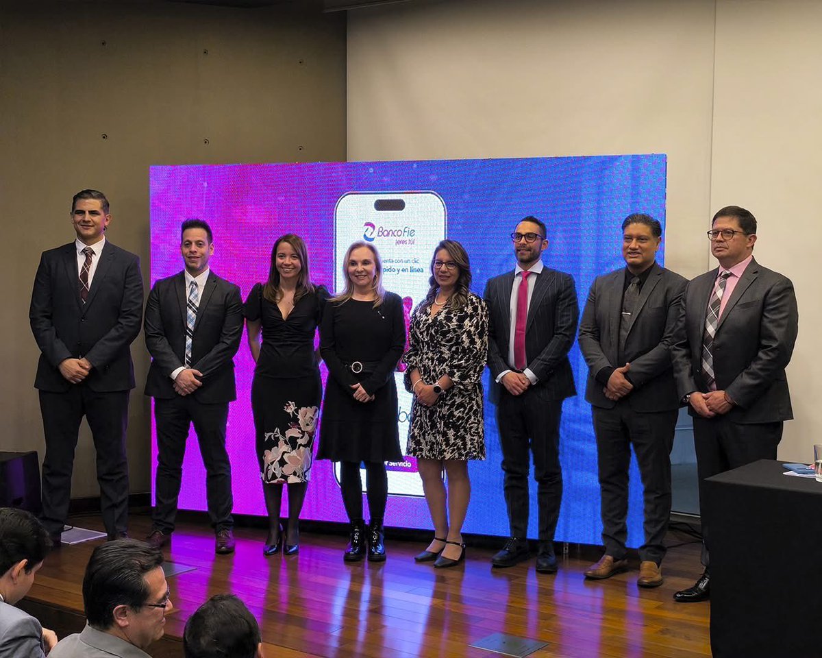 gcontreras_jc's tweet photo. La inclusión financiera no se declara. Se construye, corredor por corredor, institución por institución.

Hoy nos enorgullece anunciar que Banco FIE   y  @Ditobanx  formalizaron una alianza para llevar a Bolivia un servicio de cobros
internacional completamente digital: Fie Global.

Para DitoBanx , esta alianza representa mucho más que un nuevo mercado. Bolivia tiene uno de los flujos de dinero del exterior más significativos de la región, con familias y comunidades que dependen de esos ingresos para su día a día. 

Llevarles un canal digital, simple, seguro y en tiempo real es exactamente para lo que construimos nuestra infraestructura.

El rol de DitoBanx  en América Latina es claro: ser el puente entre la innovación y las instituciones que ya tienen la confianza de la gente. Banco FIE  tiene esa confianza ganada en décadas. Nosotros ponemos la tecnología para que esa confianza llegue más lejos.

Eso es infraestructura financiera con propósito.

Felicitaciones al equipo de Banco FIE por su visión. Gracias al equipo de DitoBanx en Bolivia y en el resto de la region que lo hacen posible.