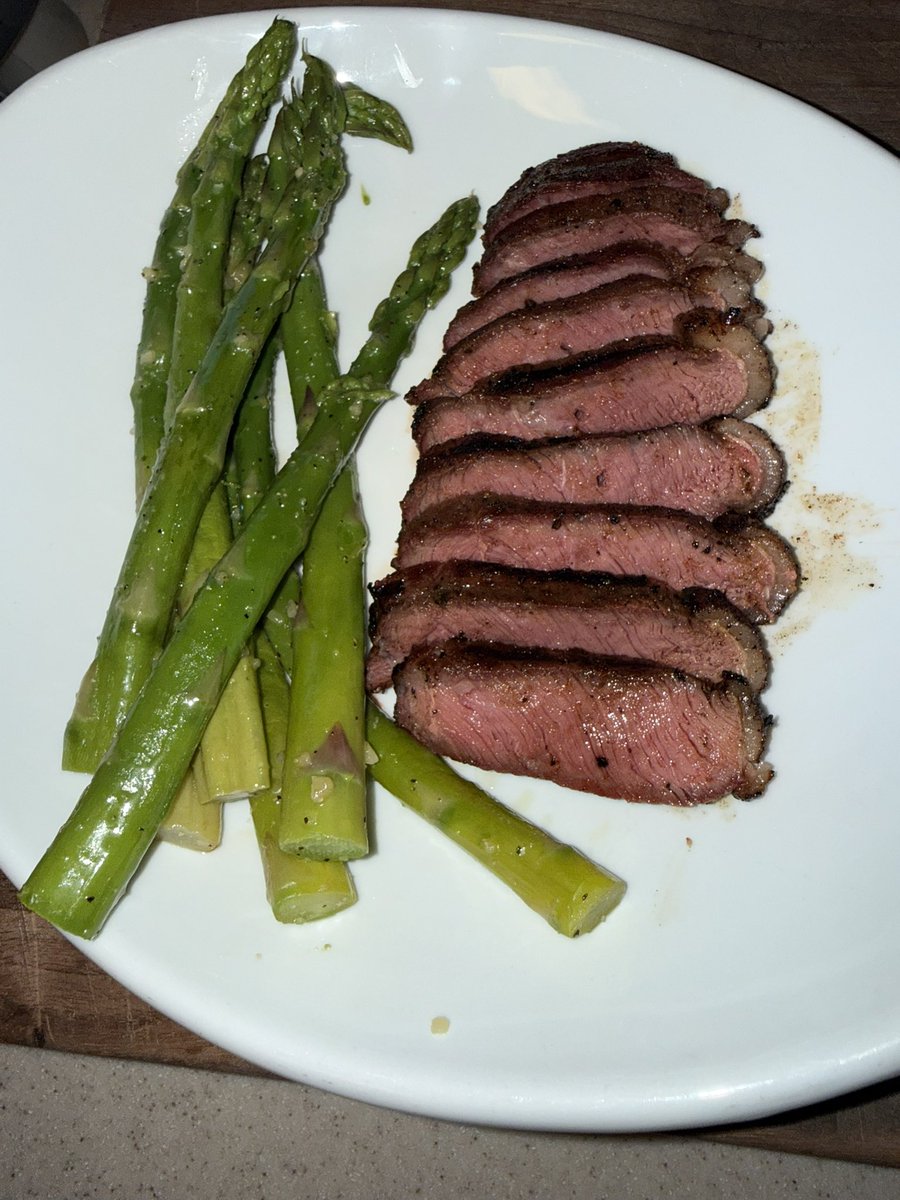 connorp864's tweet image. Any ball knowers know about pichana on a @TraegerGrills?

#steak #traeger