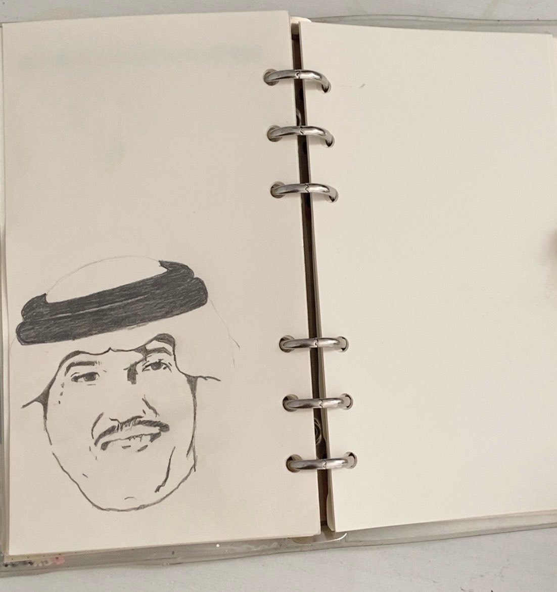 Ajaibotb's tweet image. أقطف لك النجمة وأذوب لك قمر
وألبسك ثوب النسيم وأعطر أيامك زهر
#محمد_عبده 
#رسمي