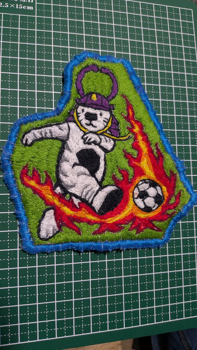 nonchan87's tweet photo. ゆるキャラさん刺繍ワッペン
唐ワンくん
＃佐賀県唐津
＃唐ワンくん
＃唐津城築城400年記念キャラクター https://t.co/hAAFl6FFHY