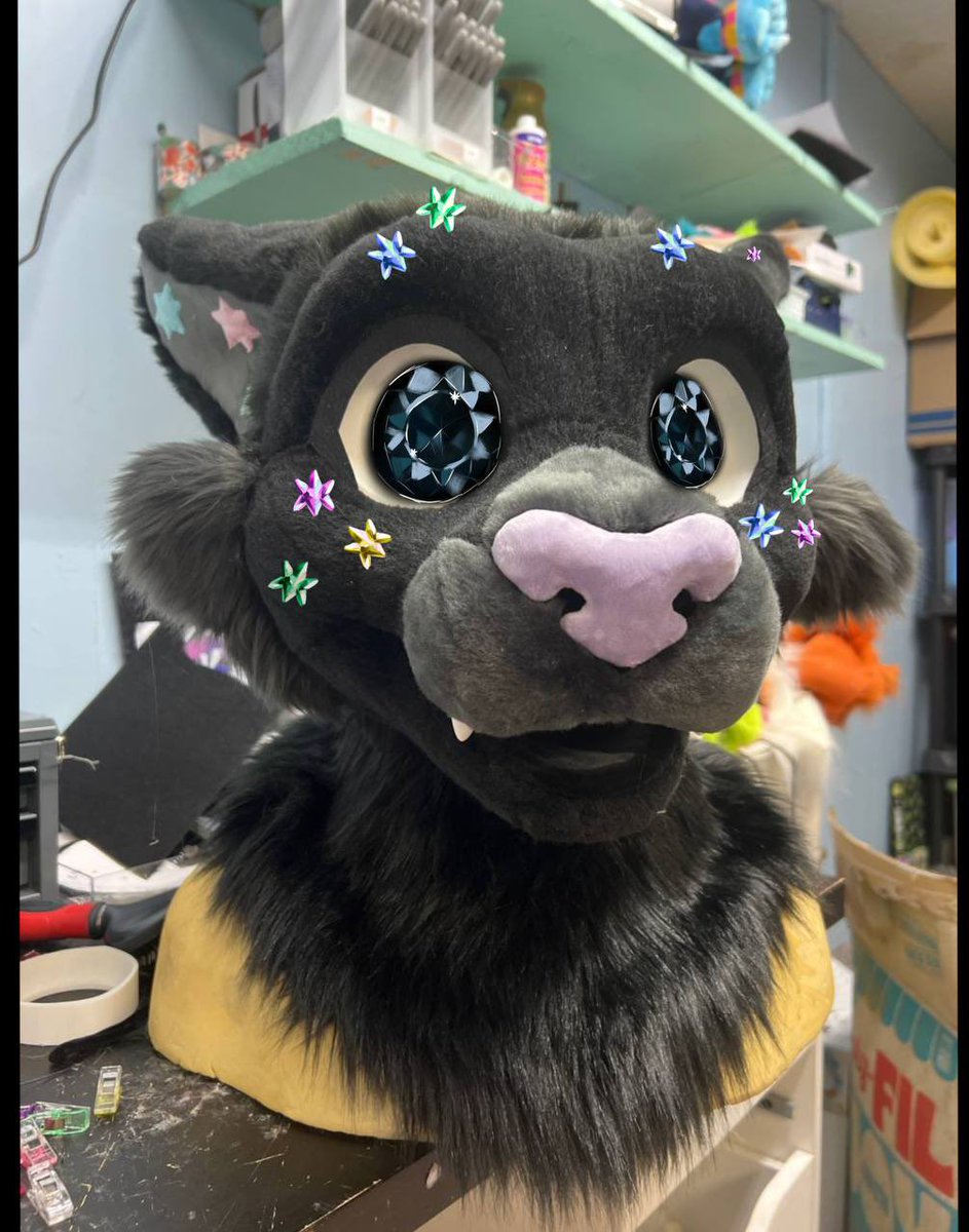 LilySuits's tweet photo. I am thankful for the two people who did these little edits for me! Just waiting on the candies to arrive so I can actually add them. But he’s going to be so cute. I love him!! 
He will be available at fwa! https://t.co/YX83GiXGPL