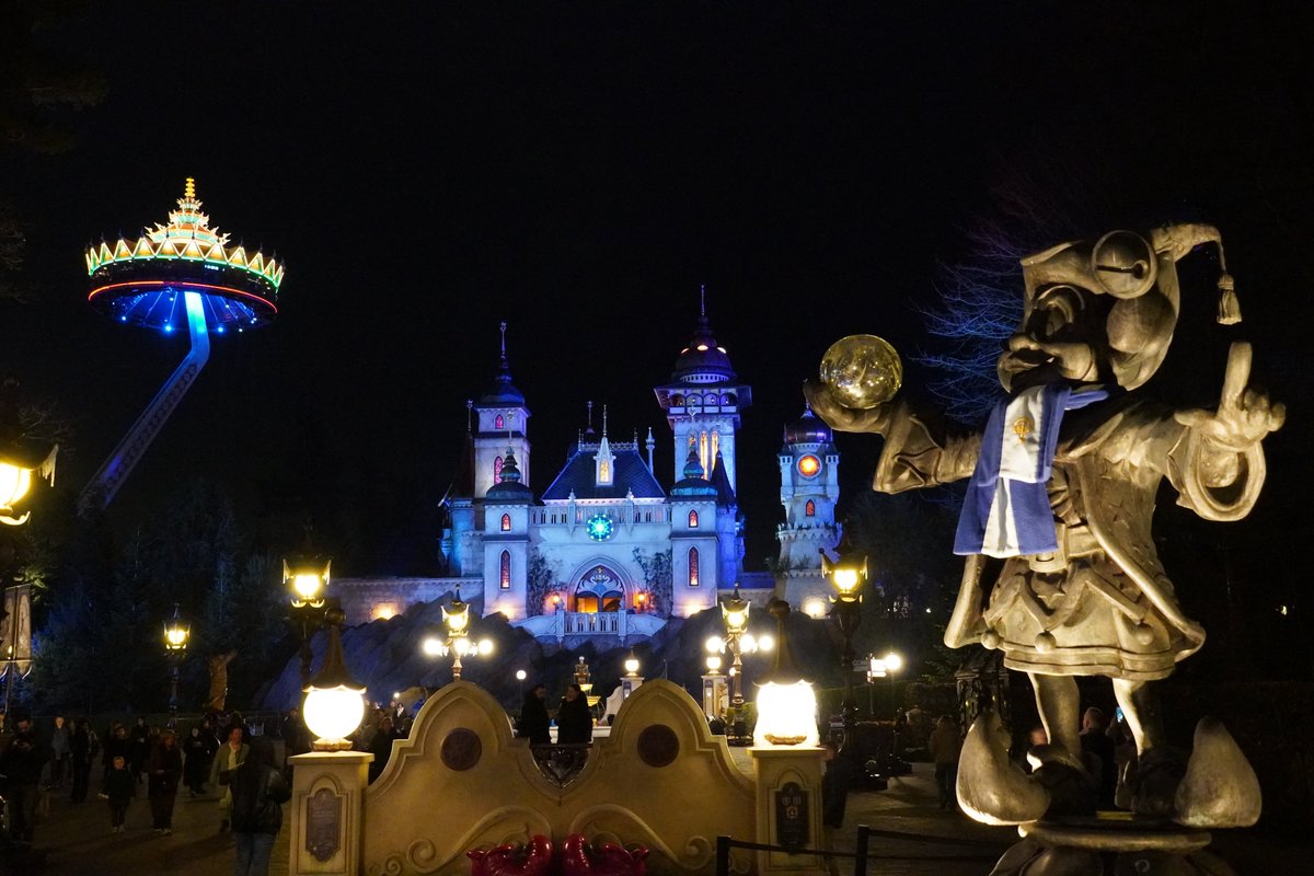 CoasterBreaks's tweet photo. ❄️ Winter Tour Dates Just Announced! ❄️

Returning with more places than ever before, come and experience Europe’s best theme parks in their most magical season!

🎁 2 days at Phantasialand
🎄 2 days at Europa-Park
🧚2 days at Efteling
🎅 1 day at Plopsaland Belgium

Check out the dates here 👇

https://t.co/YWXrOsp09U